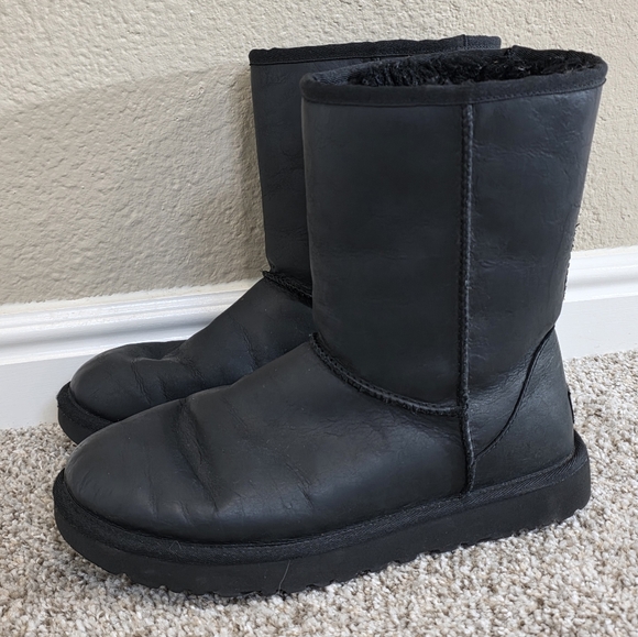 UGG Black Winter Boots - Picture 2 of 10